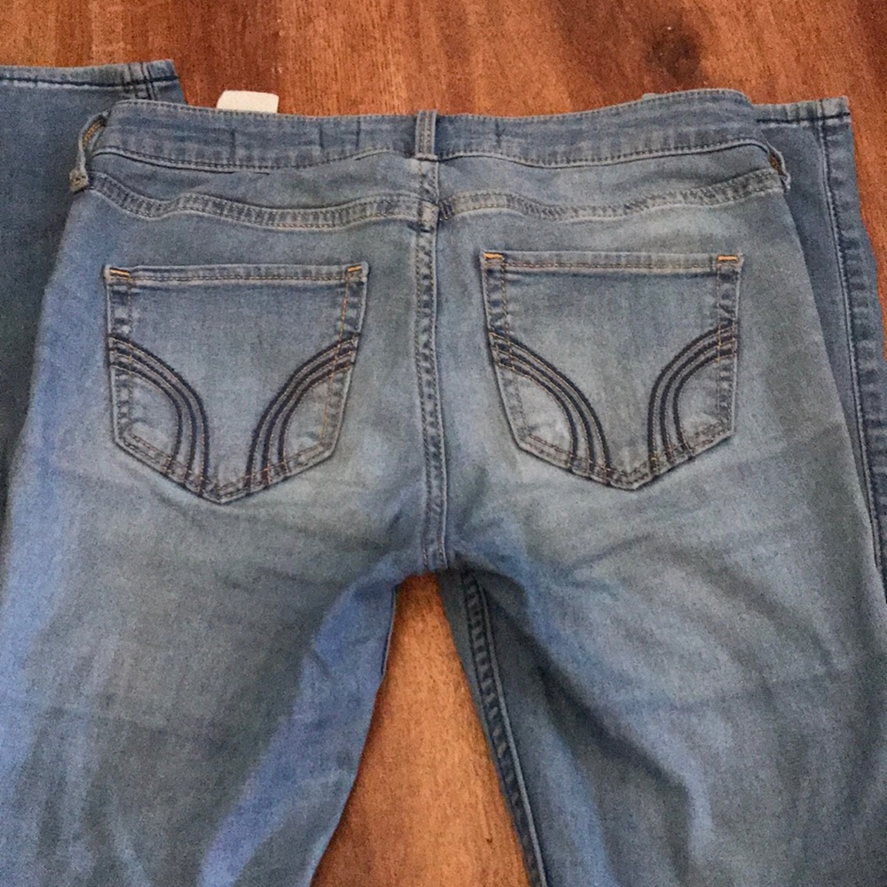 HOLLISTER JEANS!! - Picture 3 of 3
